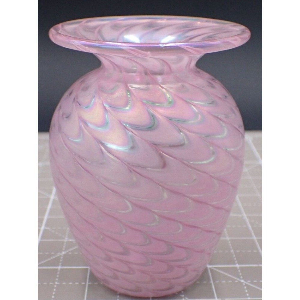 Vintage Vase Mt St Helens Iridescent Pink Feather Swirl Signed The Glass Eye '89